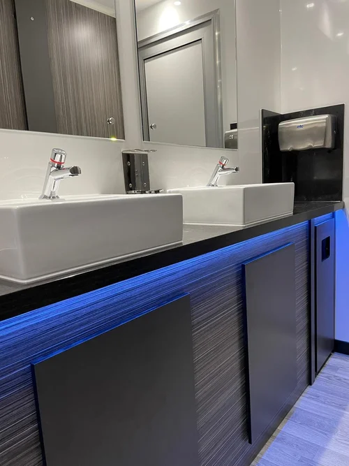 2+1 luxury trailer basins with blue LED under-lighting