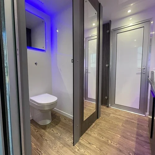 2+1 luxury trailer cubicle interior