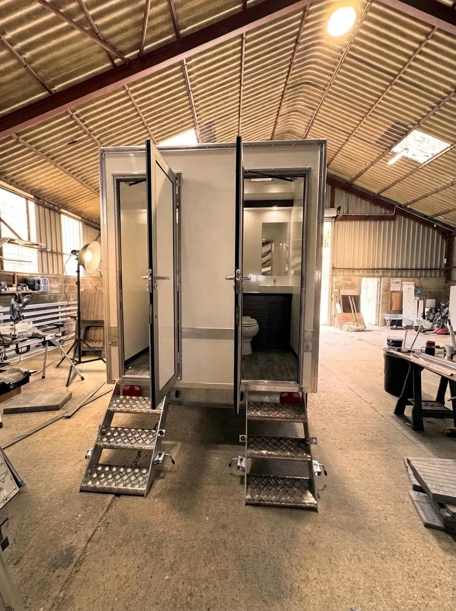 PremierPlus toilet trailer exterior for filming production